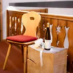Hotel Berghaus Arlberg Mit Sauna Panoramablick Und Naehe Zur Piste Stuben am Arlberg