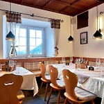 Berghaus Arlberg Mit Sauna Panoramablick Und Naehe Zur Piste