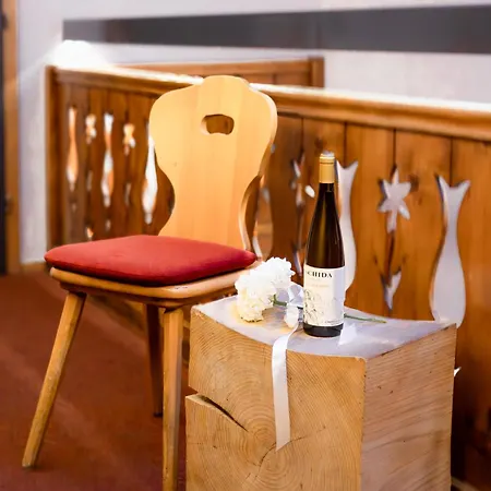 Hotel Berghaus Arlberg Mit Sauna Panoramablick Und Naehe Zur Piste Stuben am Arlberg