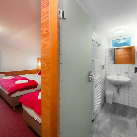 Berghaus Arlberg Mit Sauna Panoramablick Und Naehe Zur Piste Hotel Stuben am Arlberg