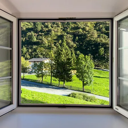 Hotel Berghaus Arlberg Mit Sauna Panoramablick Und Naehe Zur Piste 3*