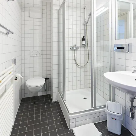 Hotel Berghaus Arlberg Mit Sauna Panoramablick Und Naehe Zur Piste 3*