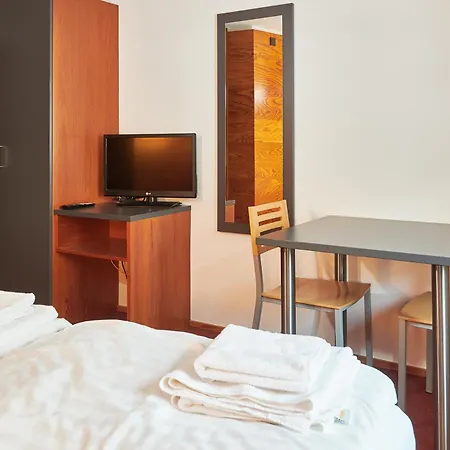 Hotel Berghaus Arlberg Mit Sauna Panoramablick Und Naehe Zur Piste 3*