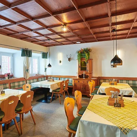 Hotel Berghaus Arlberg Mit Sauna Panoramablick Und Naehe Zur Piste 3*