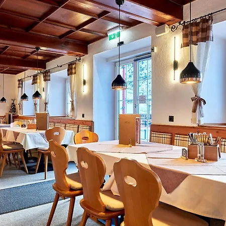 Hotel Berghaus Arlberg Mit Sauna Panoramablick Und Naehe Zur Piste